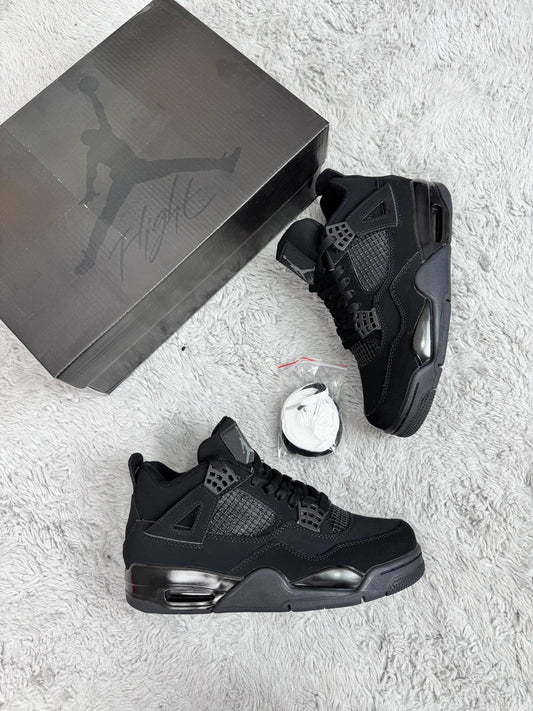 Jordan 4 negras black cat