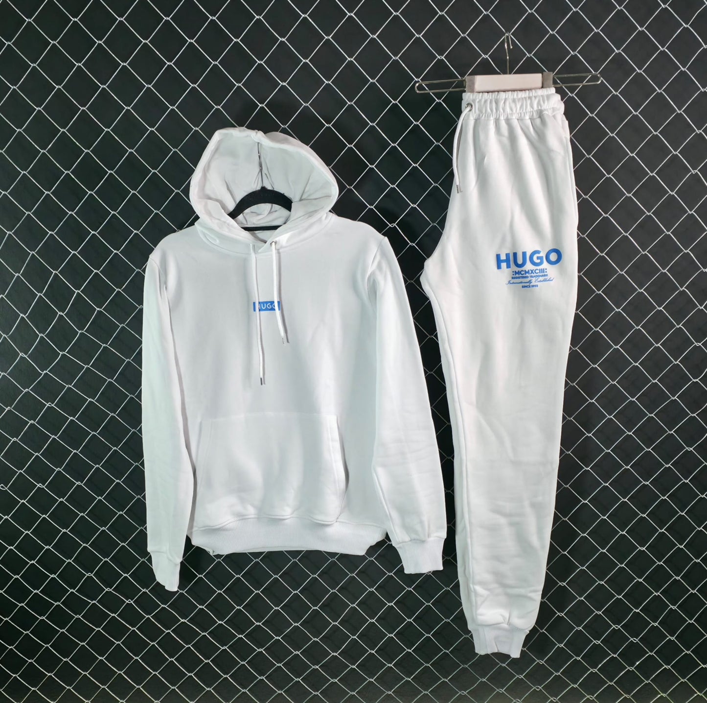 Chandal HUGO BOSS blanco logo azul