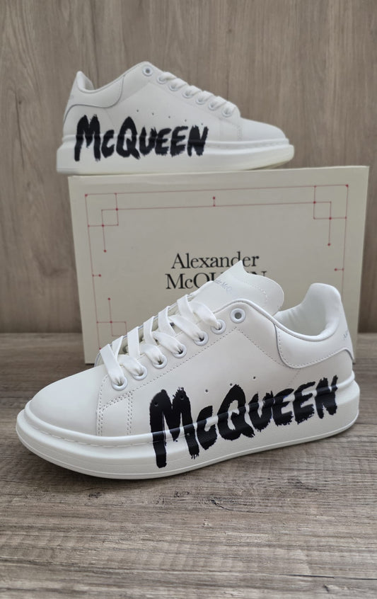 Alexander mcqueen blanca letras laterales