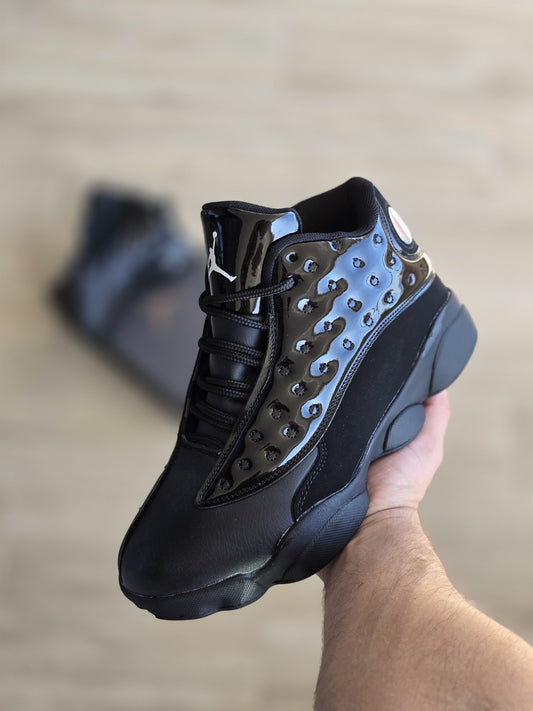 Jordan 13 negra