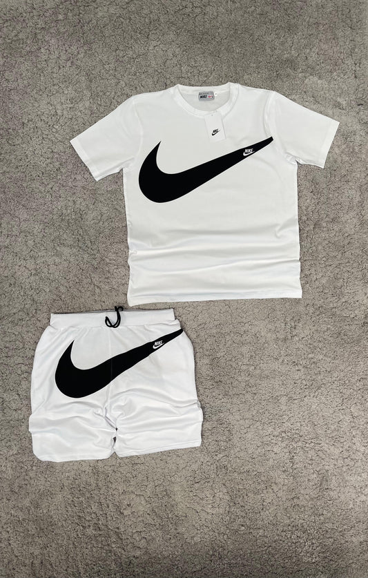 Conjunto verano nike blanco logo grande negro