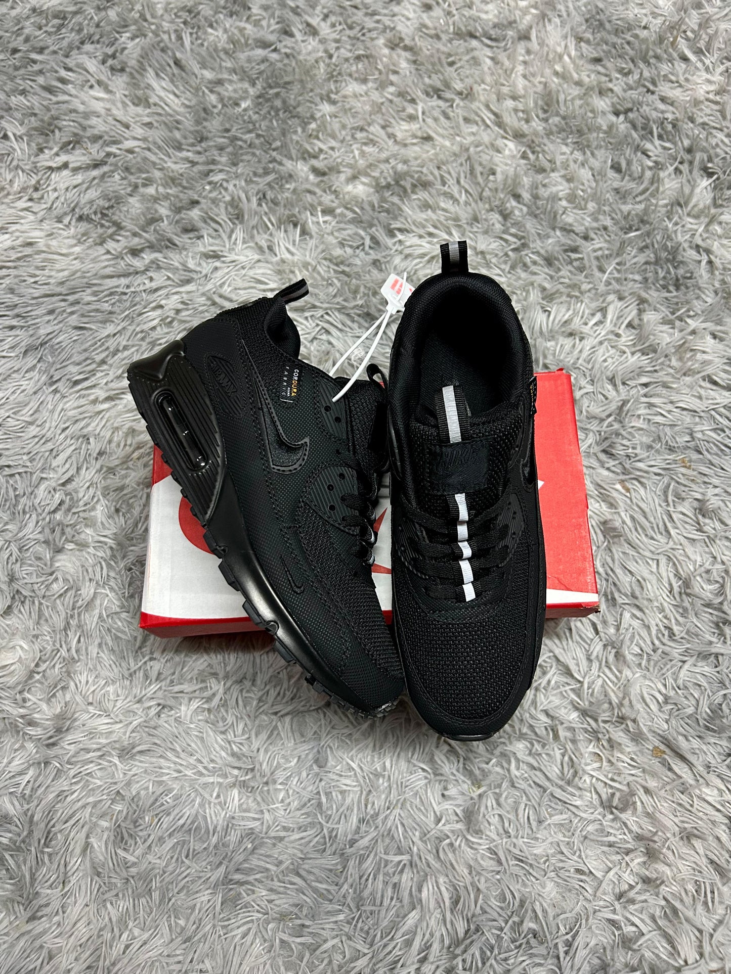 AIR MAX 90 NEGRAS CORDURA