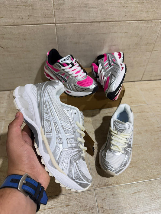 Asics blanca y gris