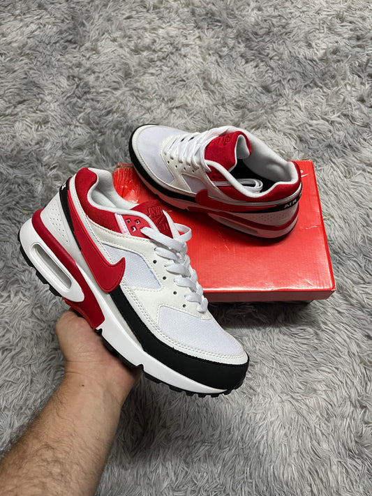 Air max BW blancos logo rojo detalles negros