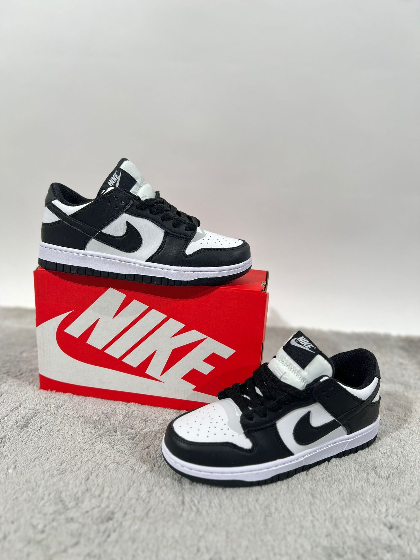 Dunk low panda