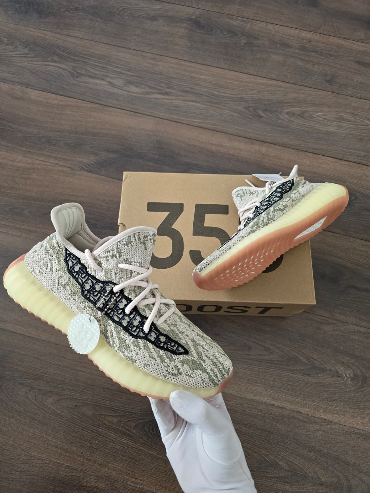 Yeezy boost x dior blanca