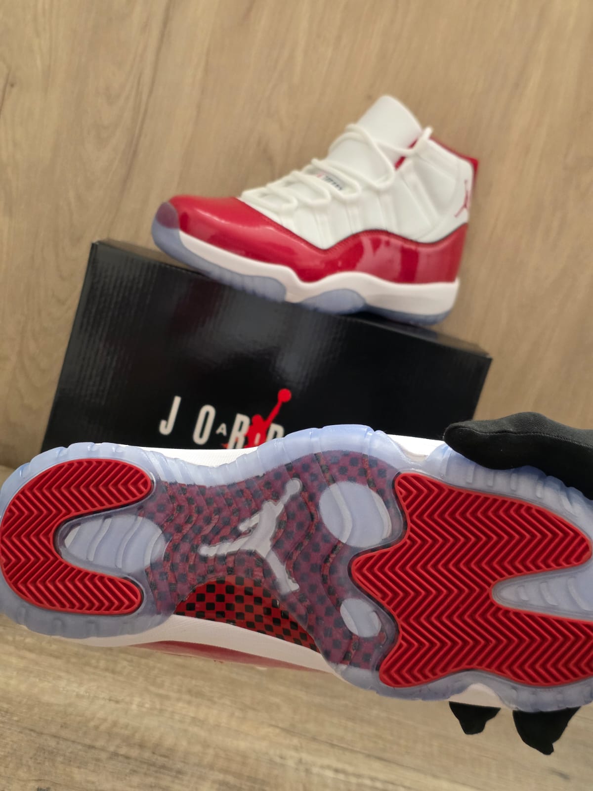 Jordan 11 blanca roja