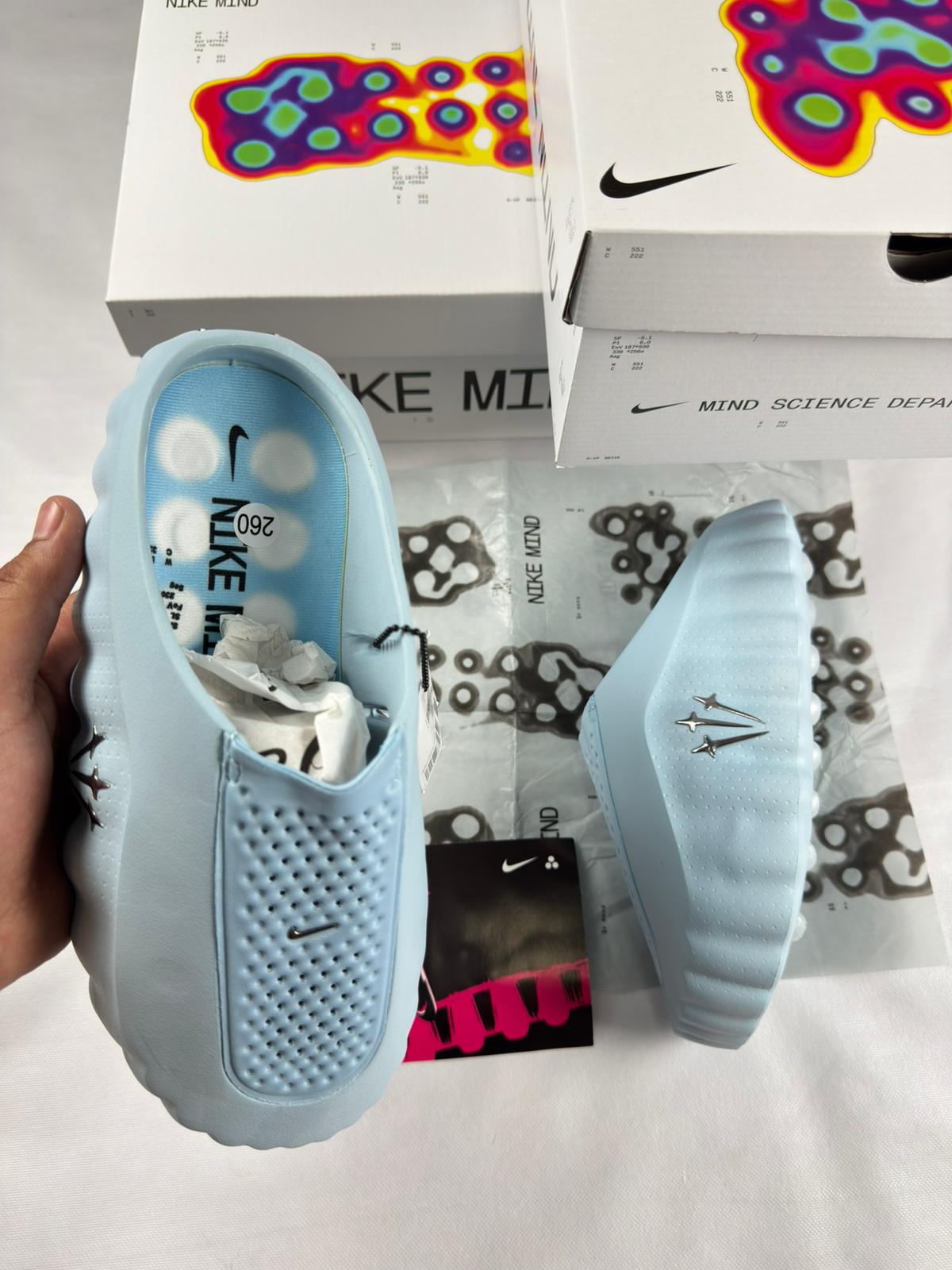 Nike Mind 001 x Nocta azul claro degradado logo negro