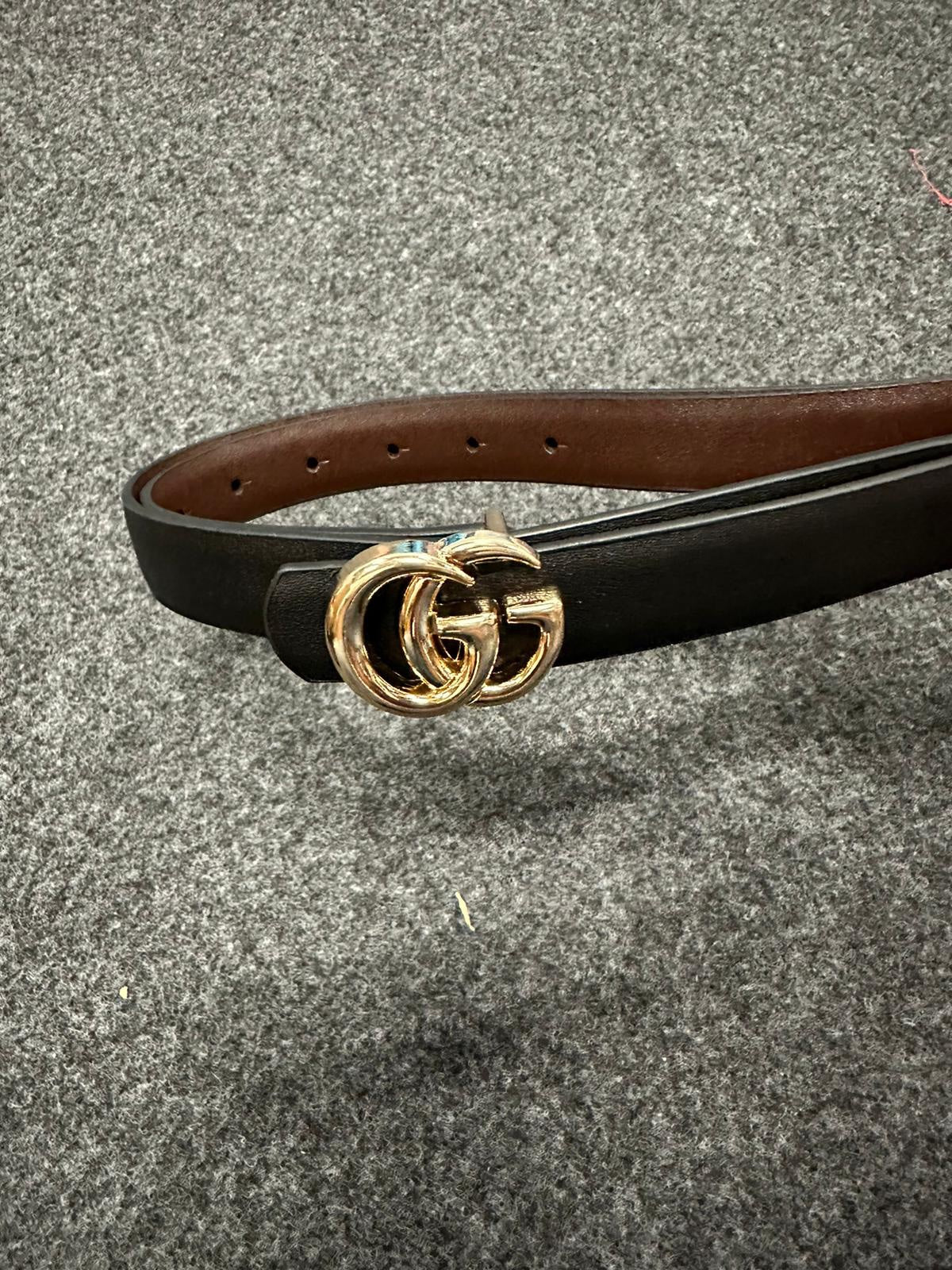 Cinturón gucci dorado