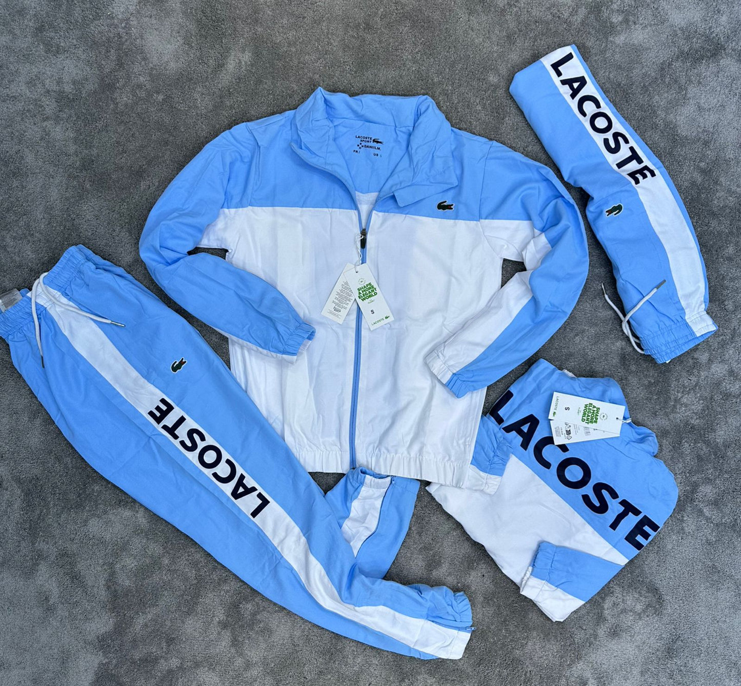 Chandal LACOSTE blanco y azul logo verde