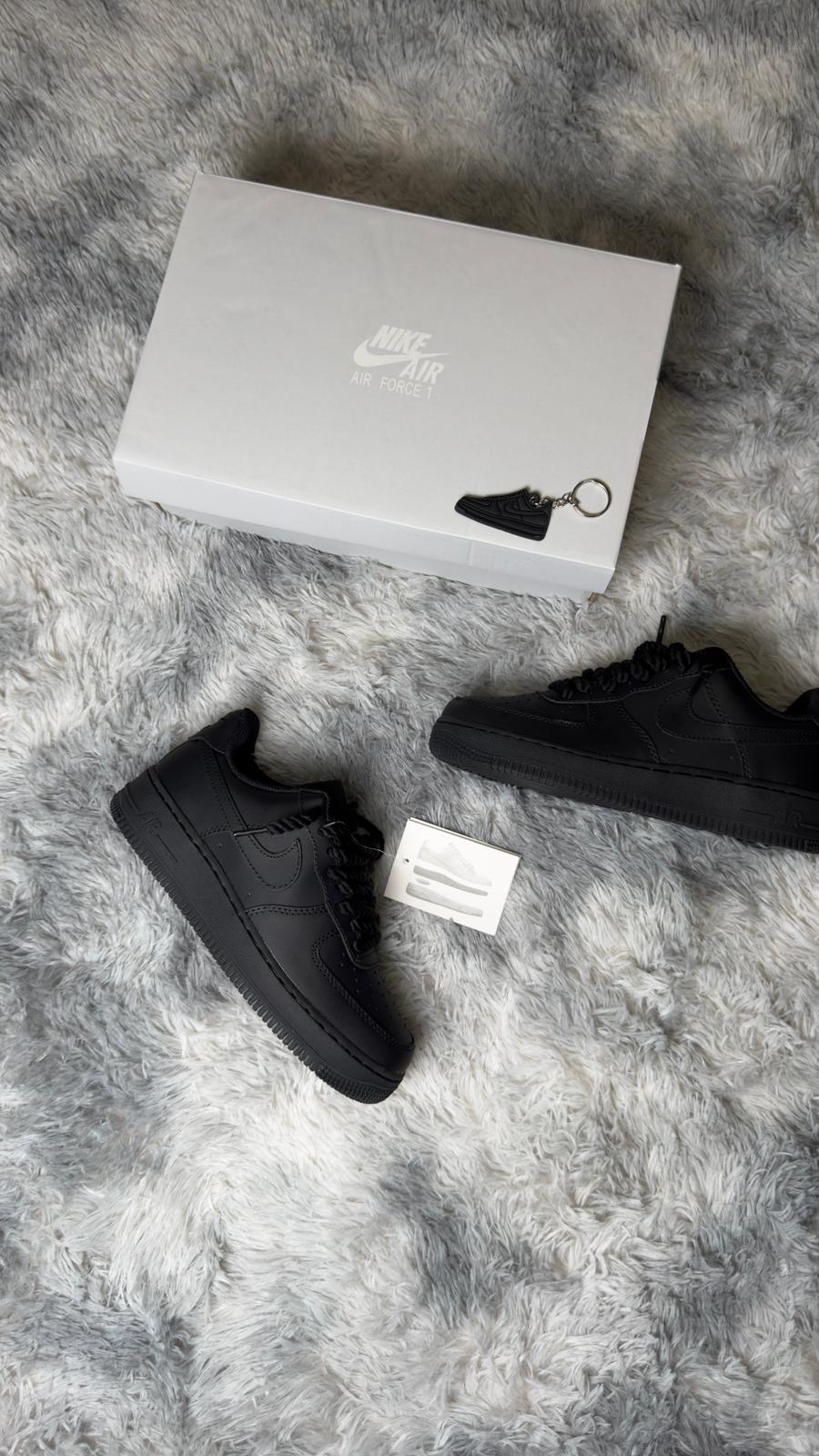 Air force negras cordones gordos