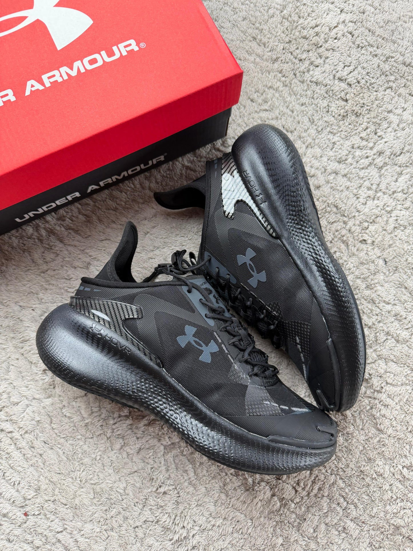 Under Armour Negras