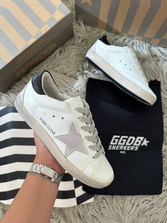 Golden Goose blancas logo plateado detalles negros