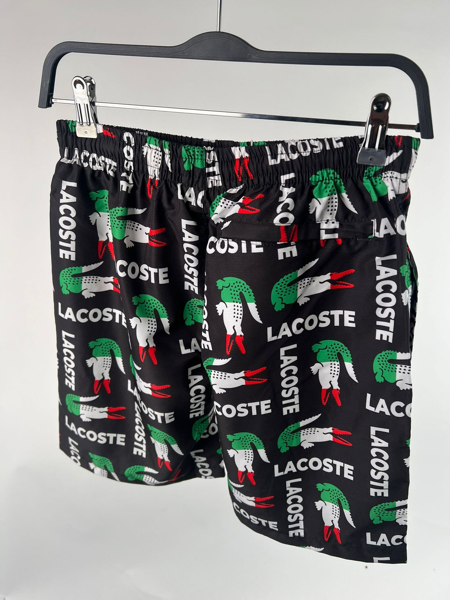 PANTALON CORTO NEGRO LACOSTE