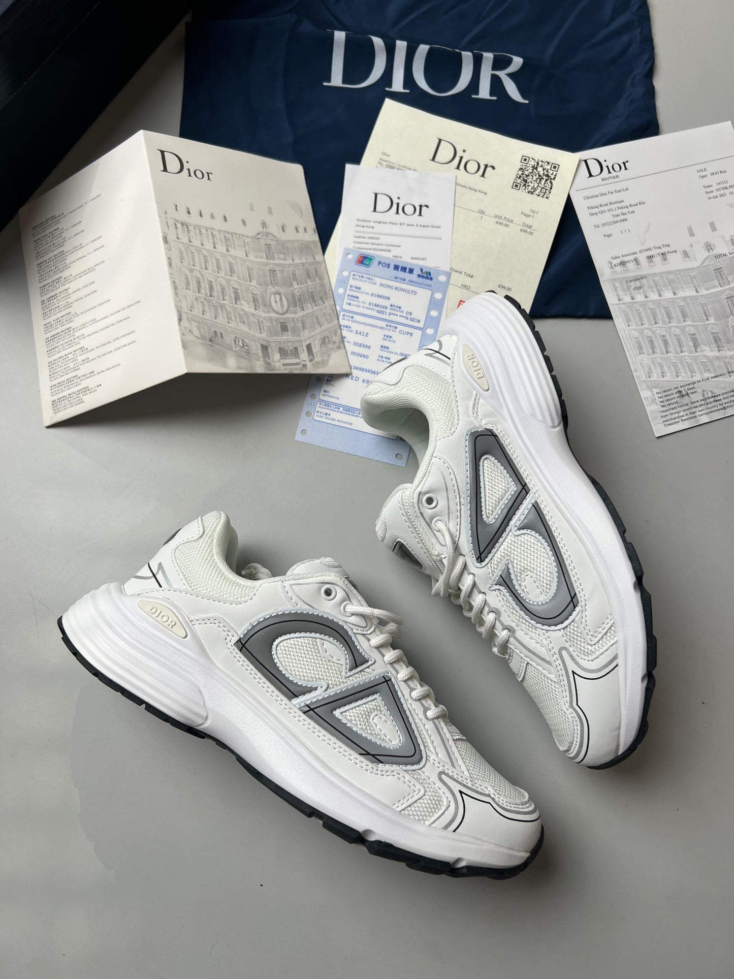 Dior B30 blancas logo gris detalles negros