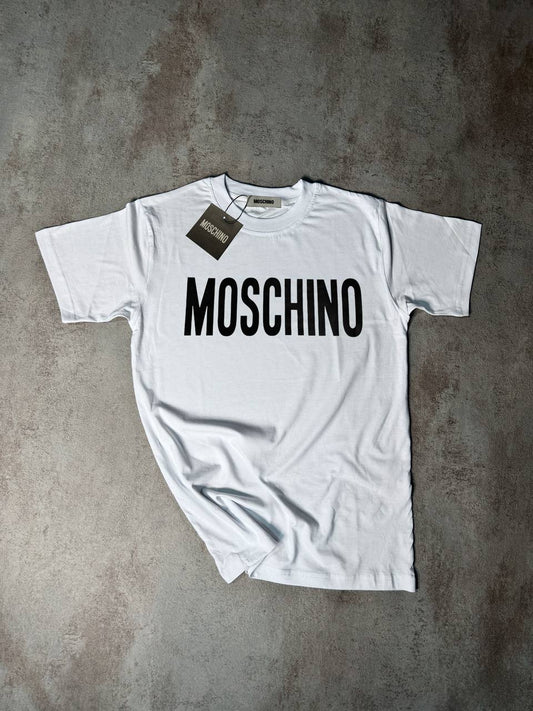 Camiseta Moschino blanco logo negro en medio