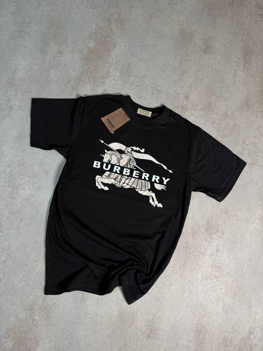 Camiseta Burberry negro logo grande caballo logo blanco