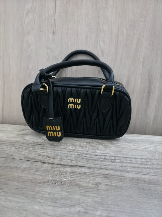 Bolso miu miu negro