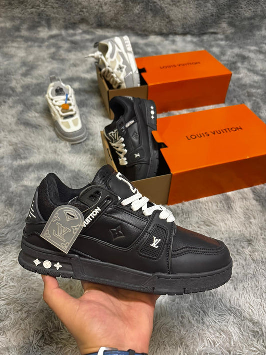 LV trainer negras logo blanco y negro