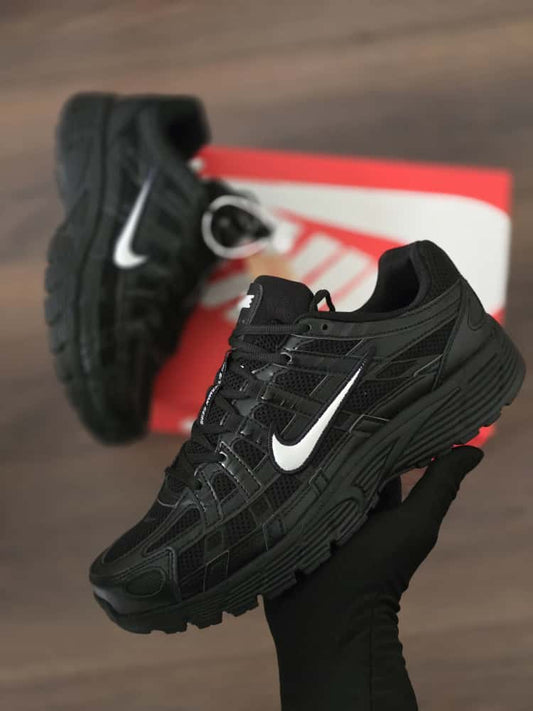 Nike p-6000 negra logo blanco