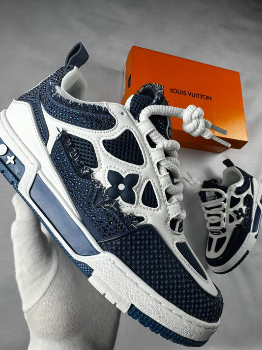 LV skate blancas y azules piedras brillantes