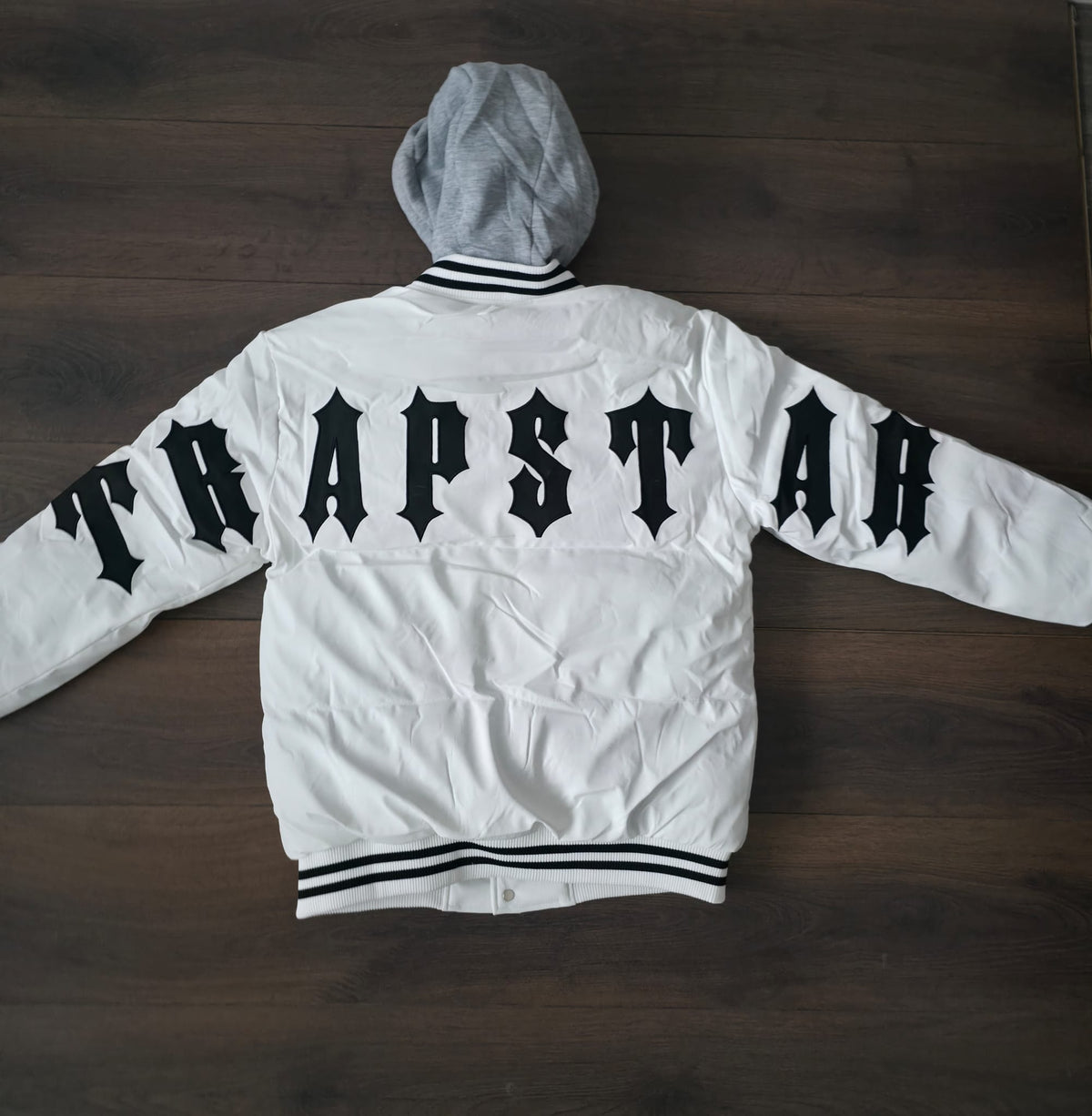 Abrigo trapstar blanco