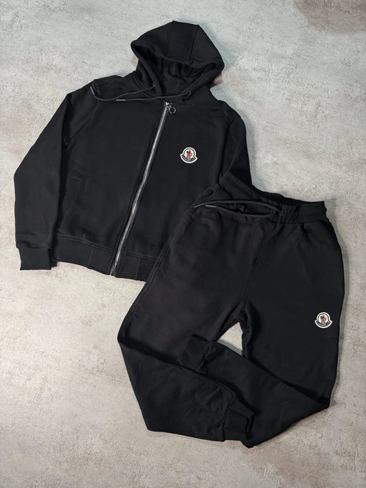 Chandal MONCLER negro con capucha y cremallera