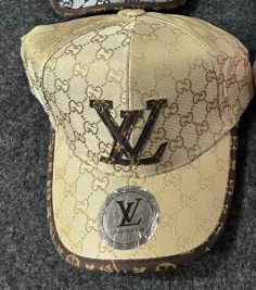 Gorra LV G5