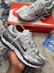 NIke P-6000 grises y blancas logo negro