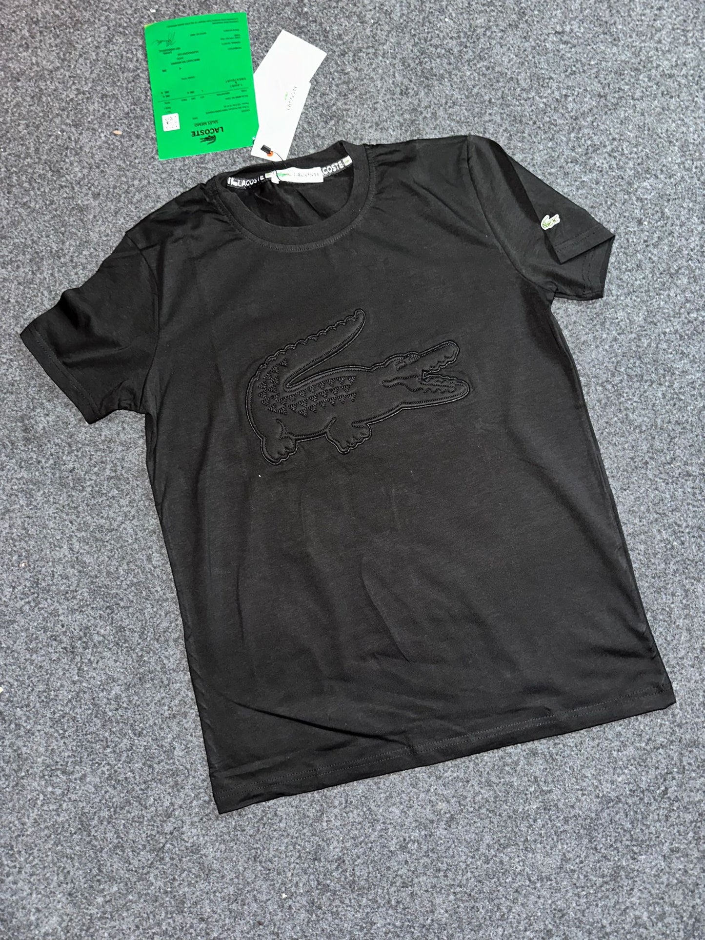 Camiseta Lacoste negro logo en pecho