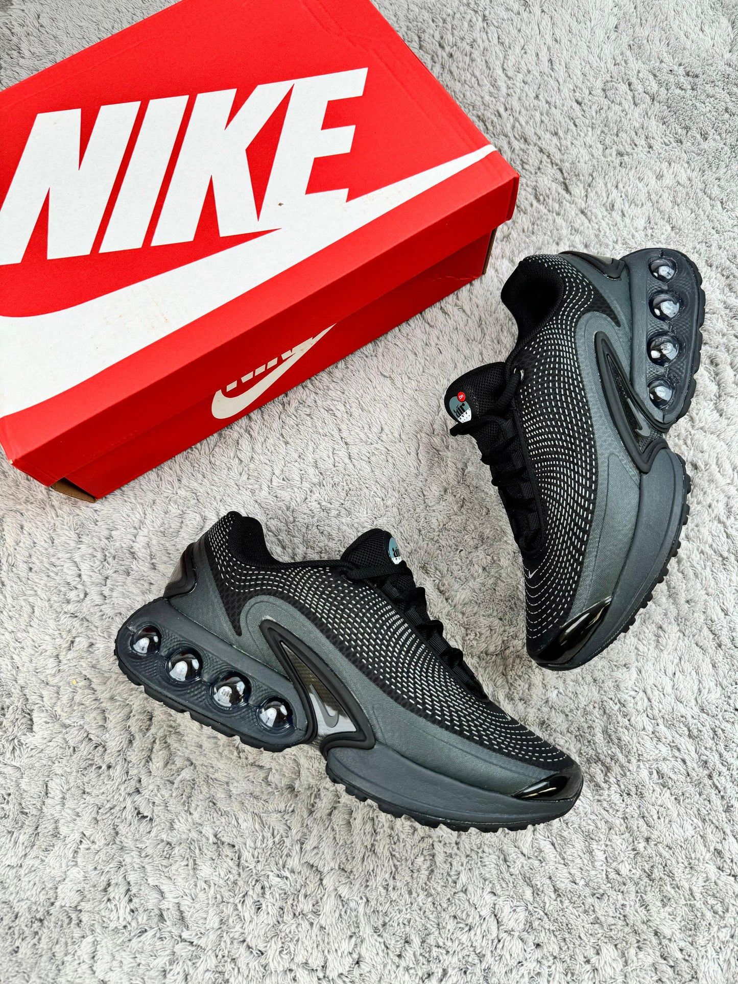 Nike TN DN negras