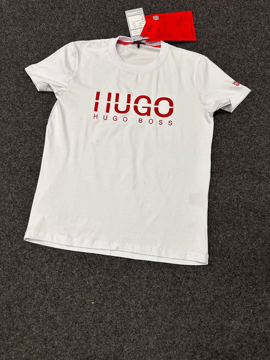 Camiseta hugo boss blanco logo rojo