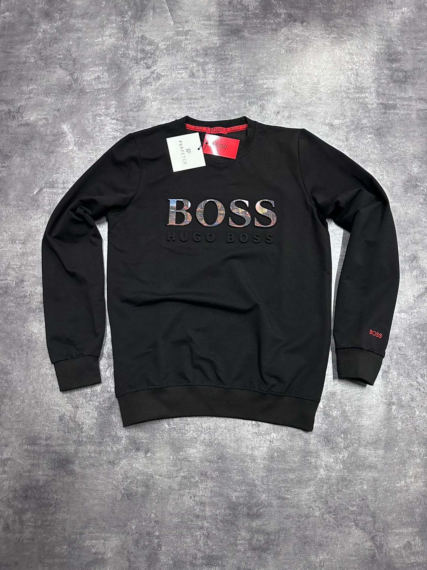 Sudadera Hugo Boss negra logo en grande