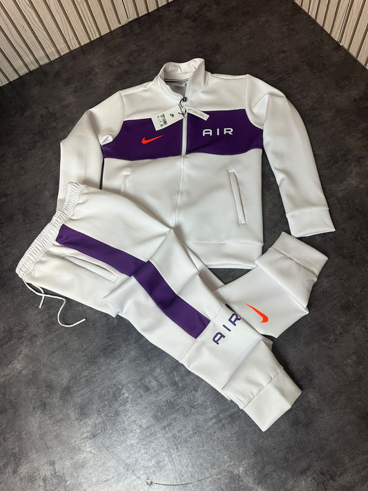 Chandal nike air blanco y morada logo naranja