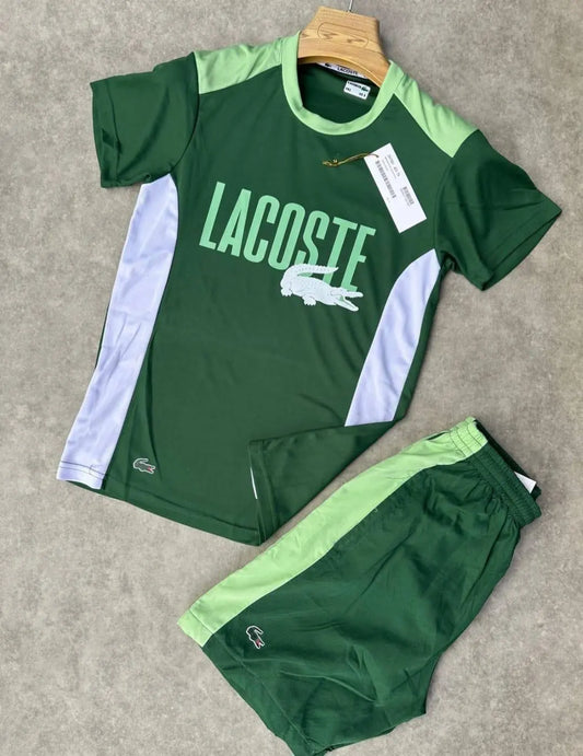 Conjunto corto Lacoste verde logo blanco detalles verdes y blancos