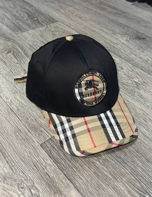 Gorra burberry negro detalles beige