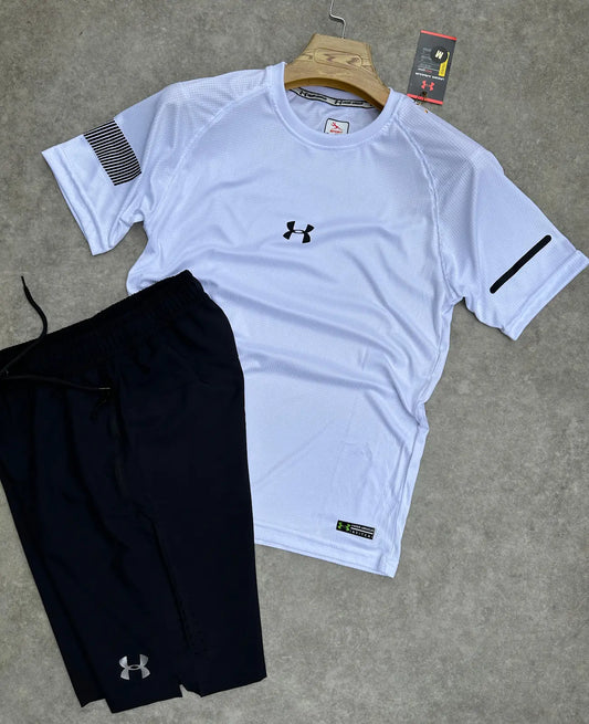 Conjunto UNDER ARMOUR blanco logo negro detalles grises