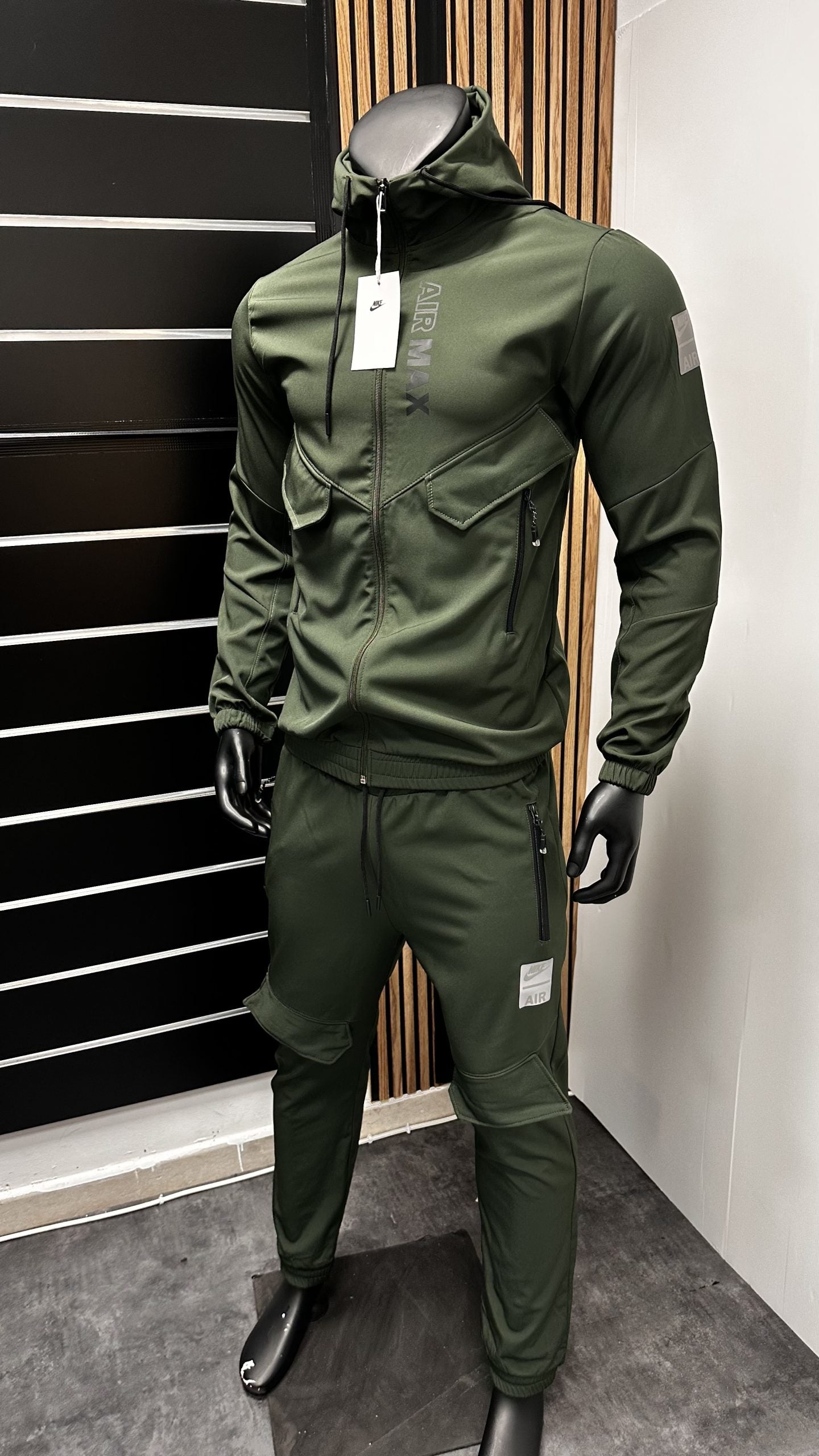 Chandal nike air max verde logo negro