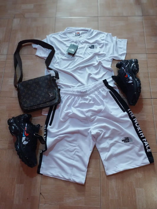 Conjunto North Face blanco logo negro