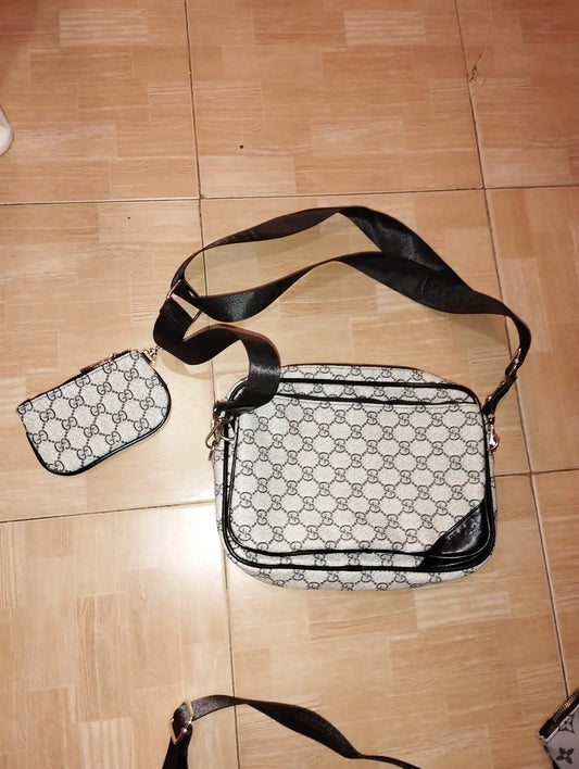 Bolso GUCCI blanco y marron + bolsito