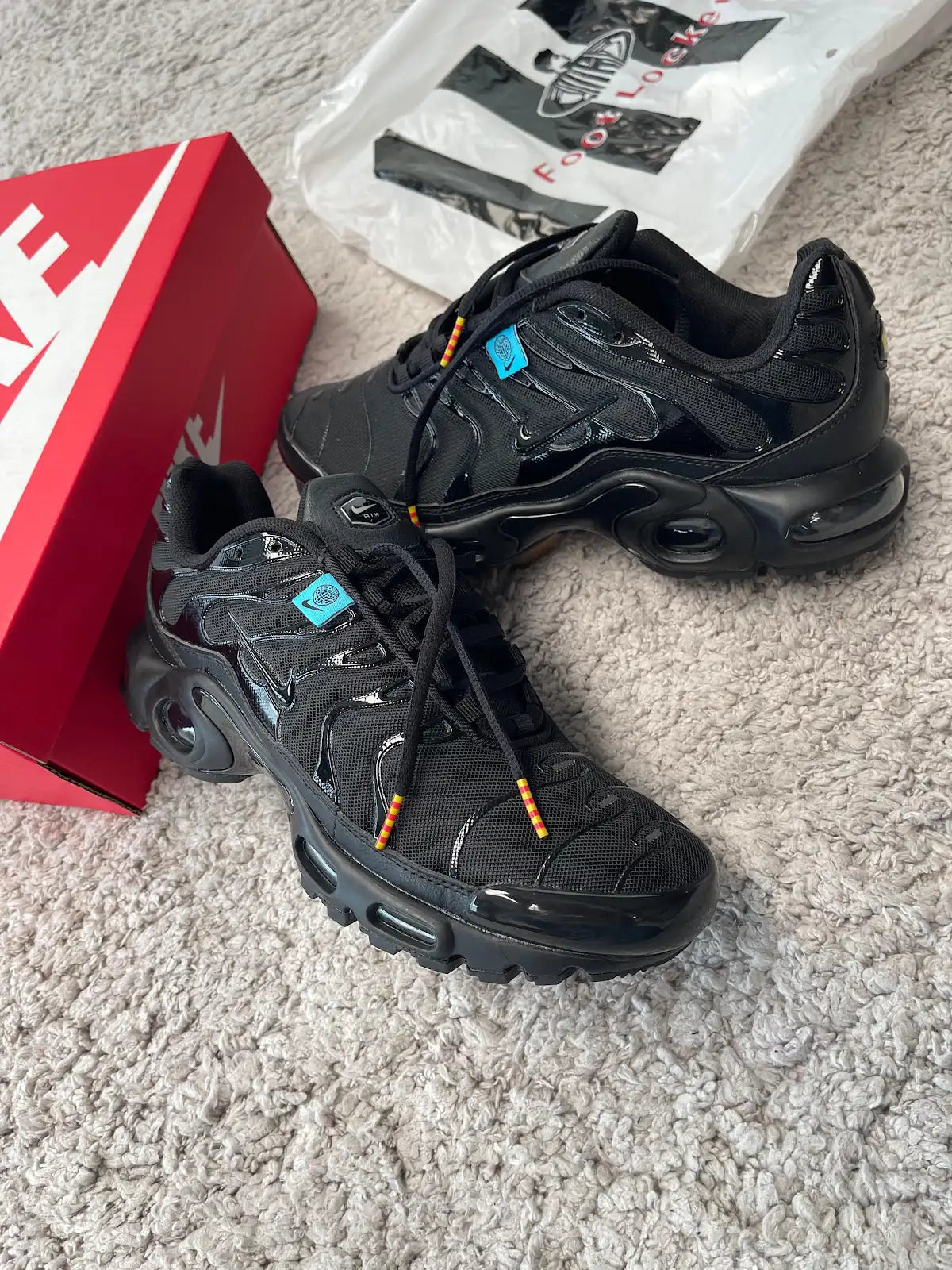 NIKE TN NEGRA