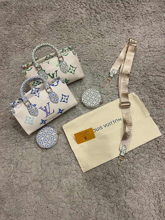 Bolso lv crema logos azules