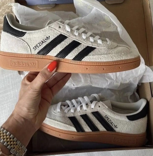 ADIDAS SPEZIAL grises logo negro suela marron