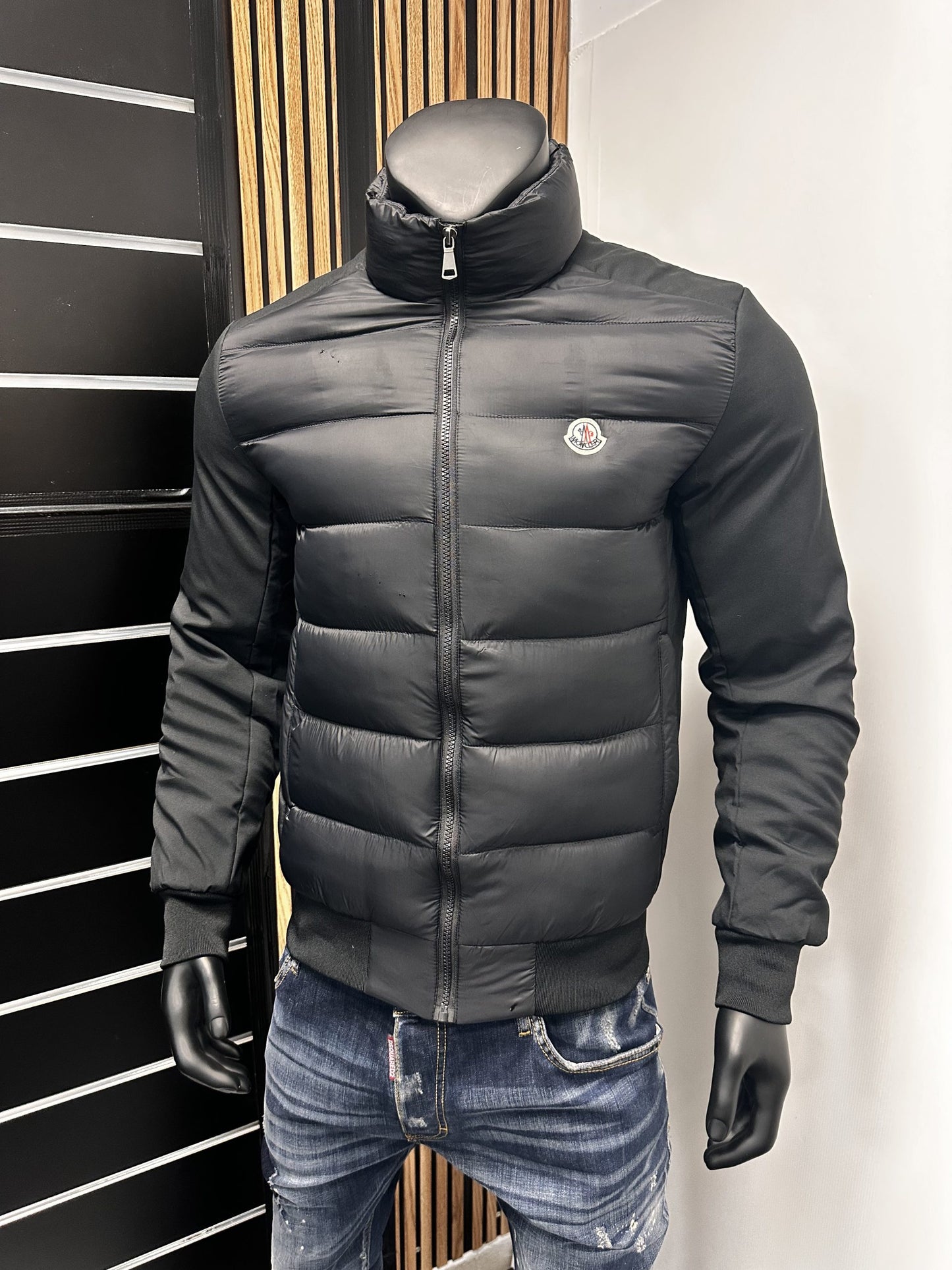 Chaqueta moncler negro logo tricolor