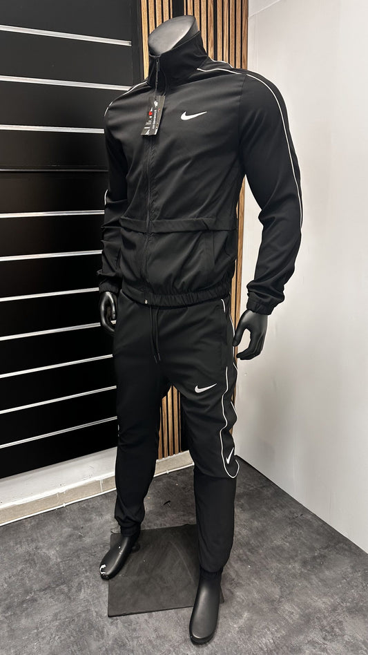 Chandal nike negro logo blanco