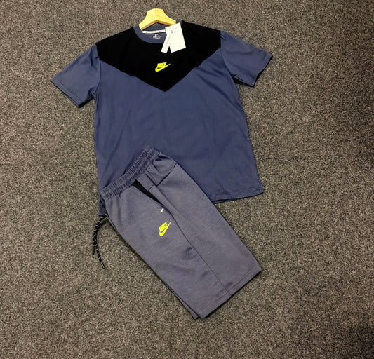 Conjunto nike tech azul marino y negro logo amarillo