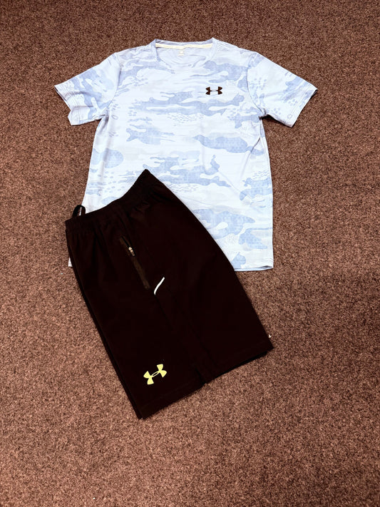 Conjunto Under Armour azul y blanco logo negro