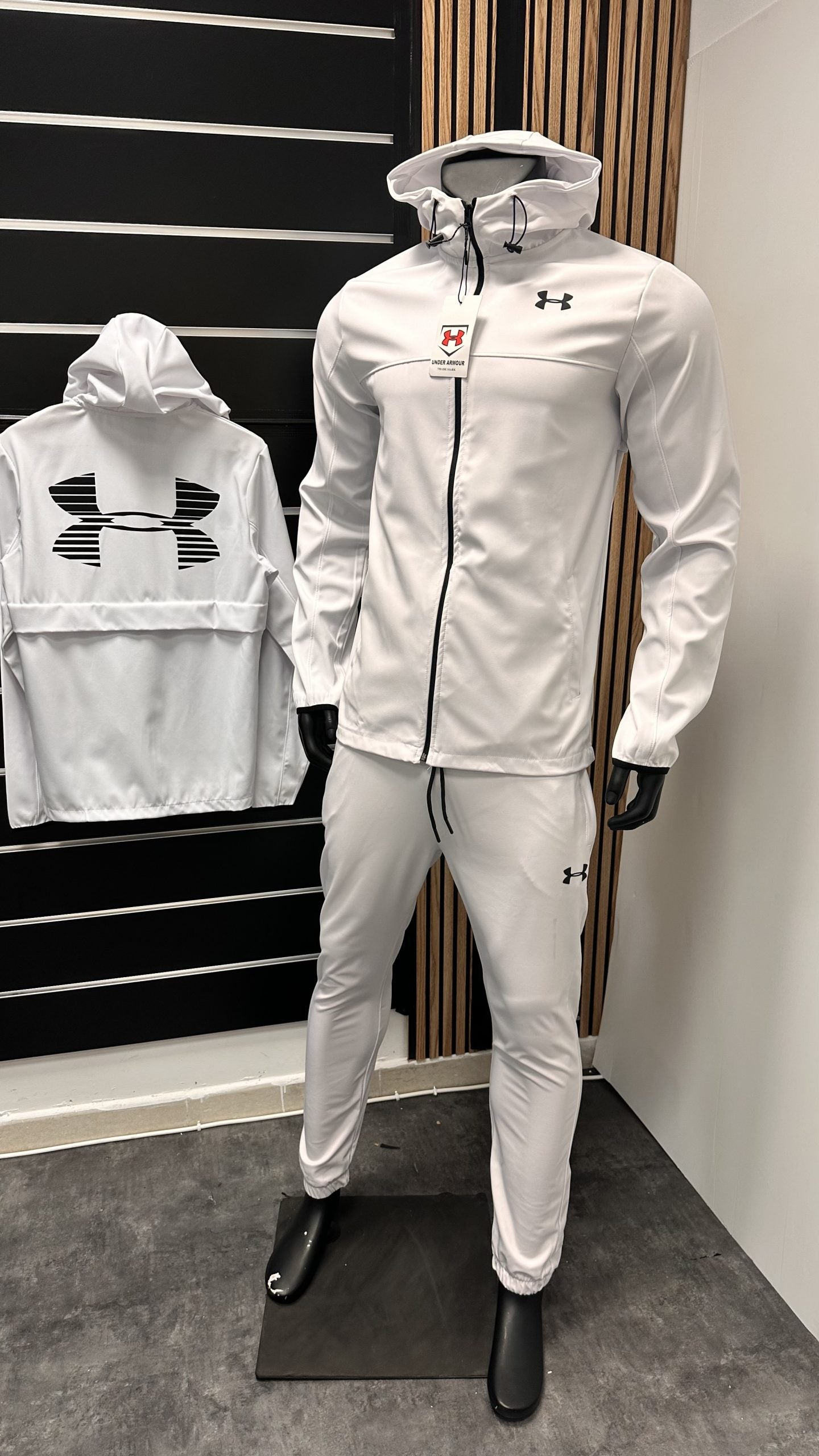 Chandal under armour blanco logo negro