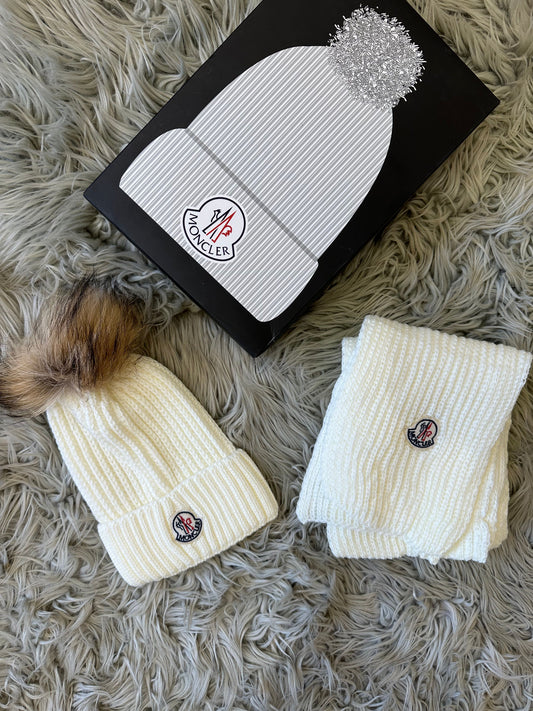 GORRO Y BUFANDA CREMA MONCLER