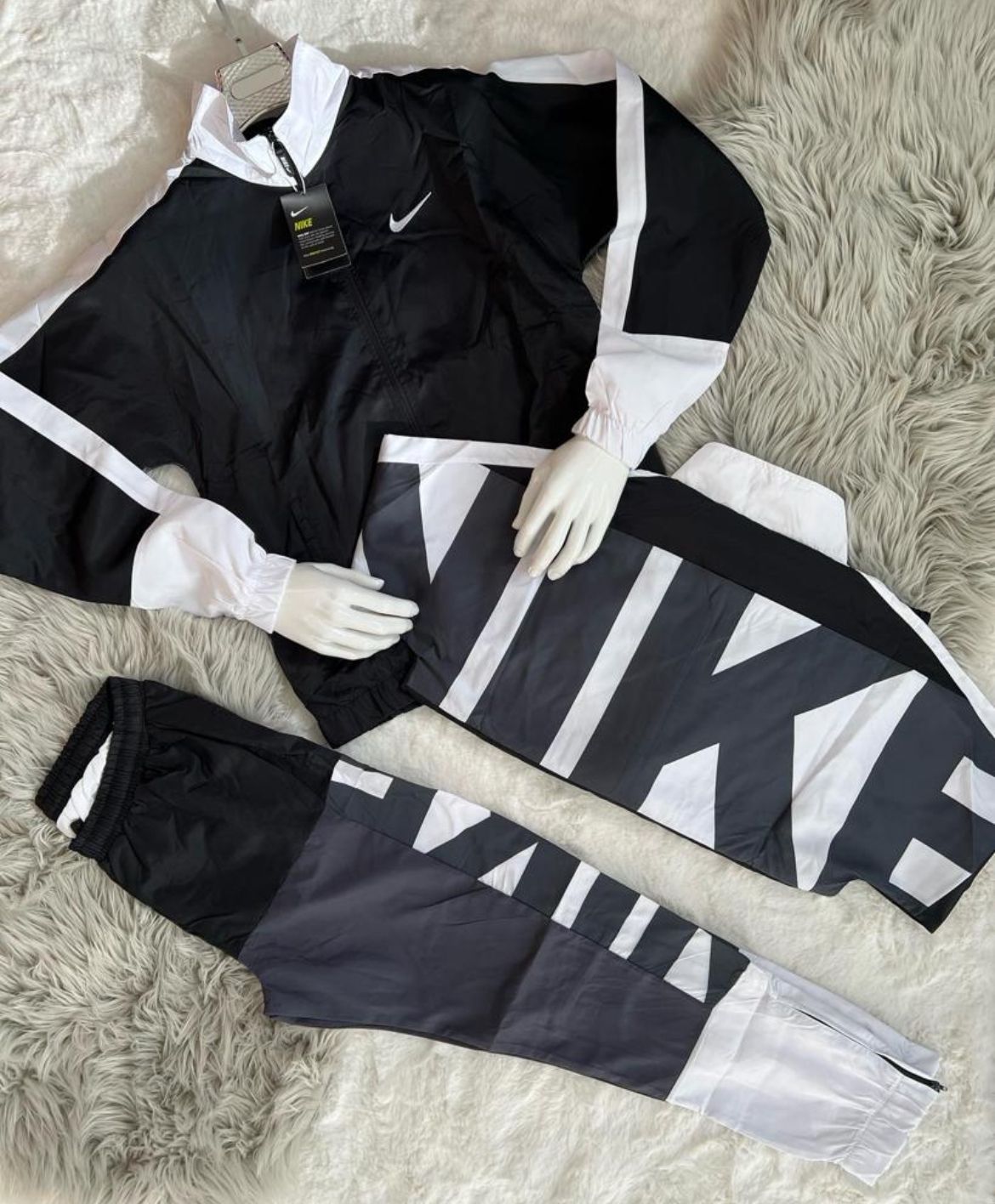 Chandal nike negro logo blanco